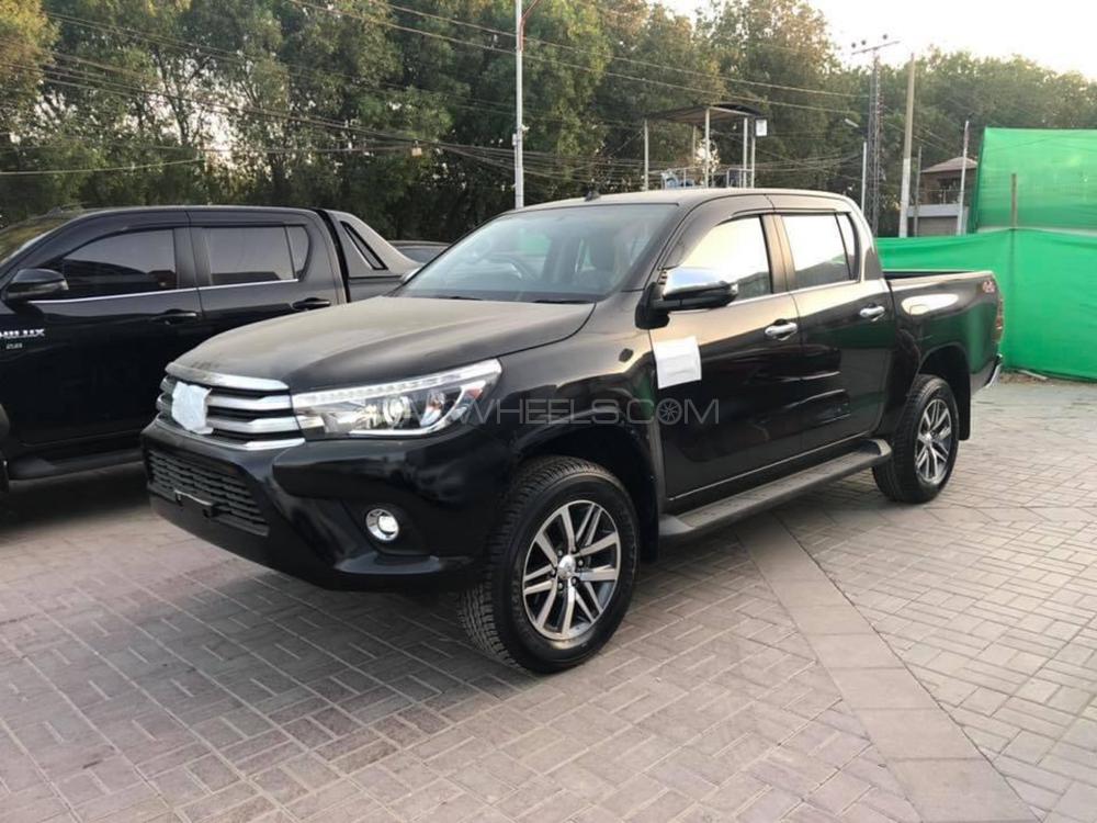 Toyota Hilux 2021 for Sale in Karachi Toyota Hilux 2021 for Sale in Karachi Image-2