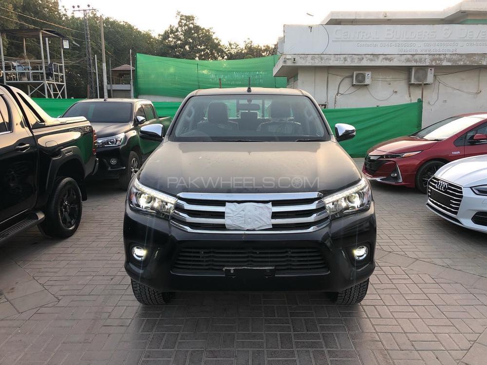 Toyota Hilux 2021 for Sale in Karachi Image-1