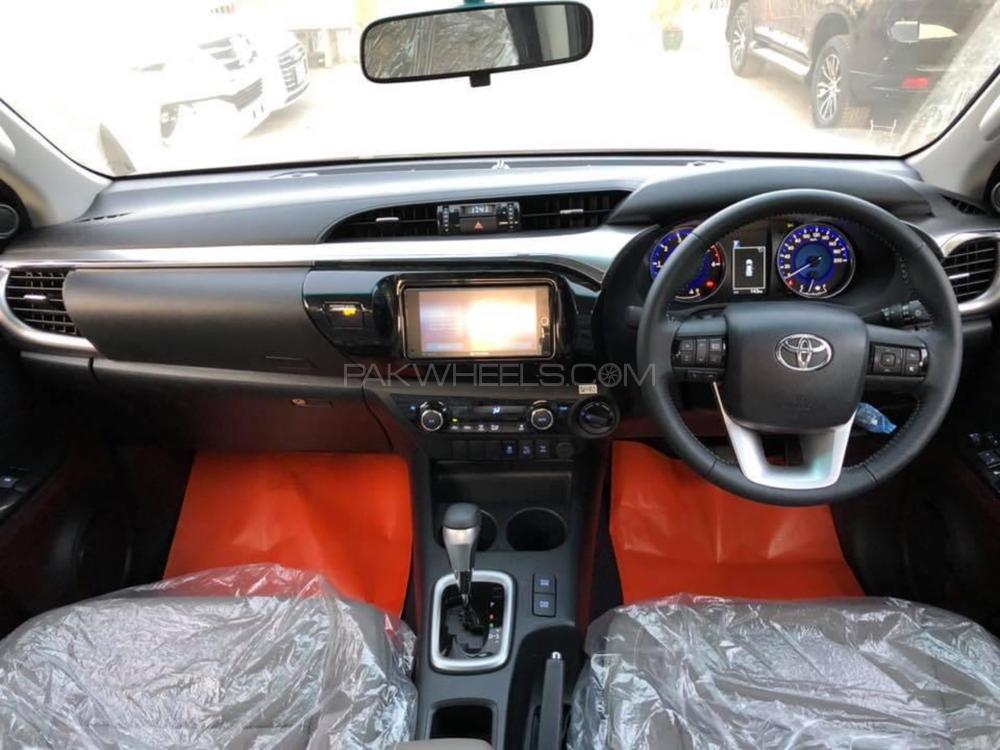 Toyota Hilux 2021 for Sale in Karachi Toyota Hilux 2021 for Sale in Karachi Image-10
