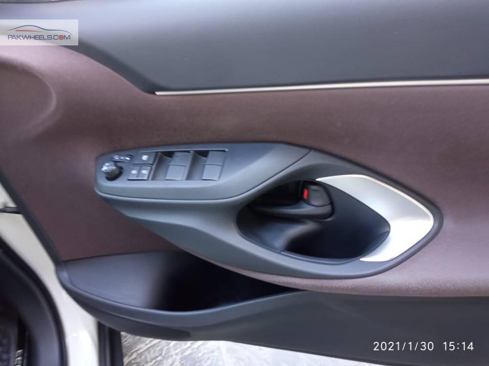 Toyota Yaris Cross 2020 for Sale in Islamabad Toyota Yaris Cross 2020 for Sale in Islamabad Image-7