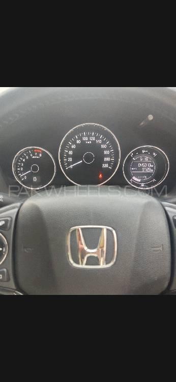 Honda HR-V 2017 for Sale in Multan Honda HR-V 2017 for Sale in Multan Image-5