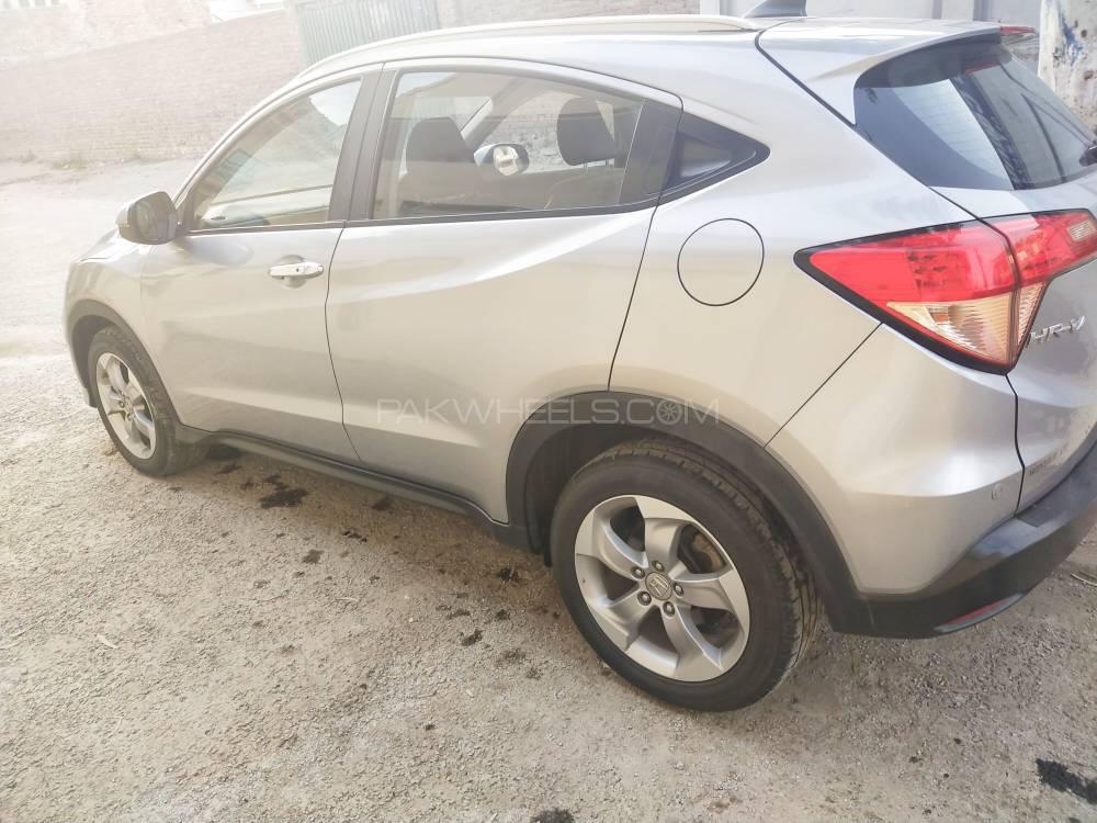 Honda HR-V 2017 for Sale in Multan Honda HR-V 2017 for Sale in Multan Image-3