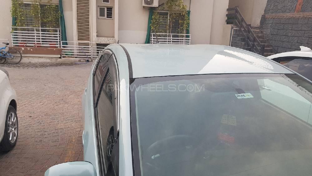 Toyota Prius 2010 for Sale in Islamabad Image-1