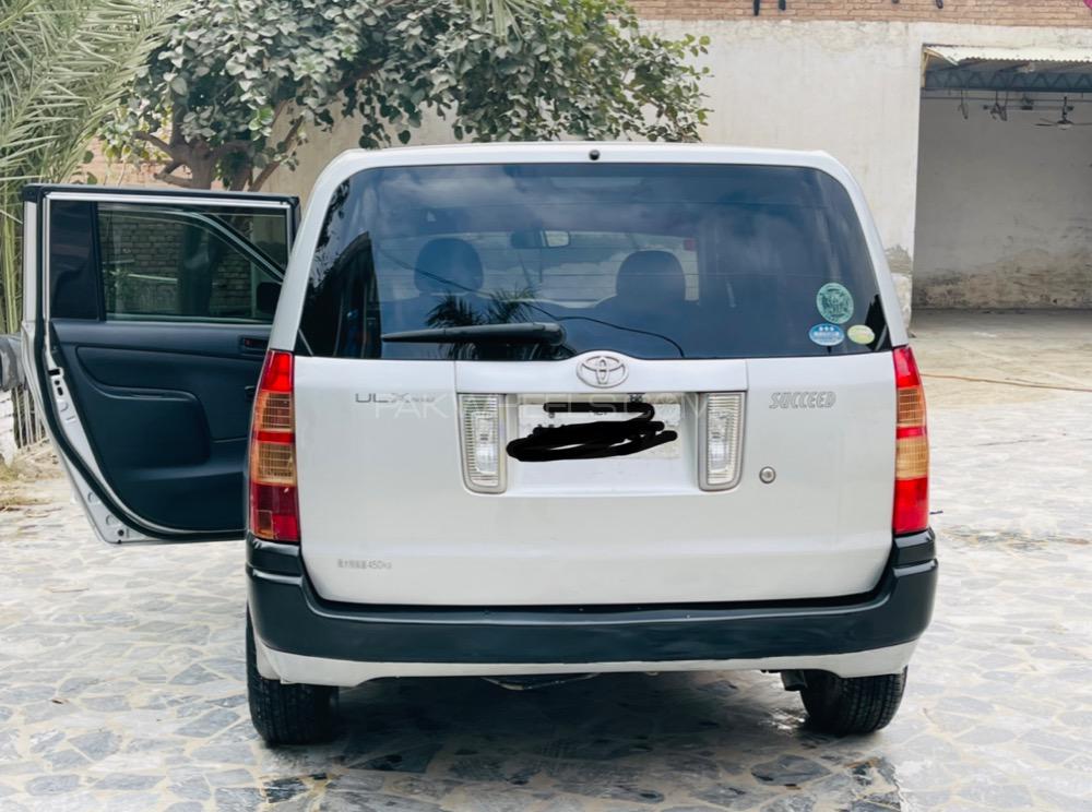Toyota Succeed 2007 for Sale in Peshawar Image-1