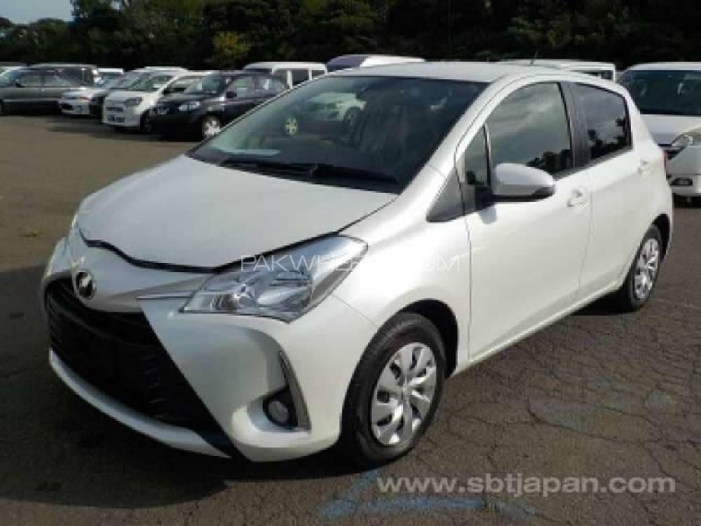 Toyota Vitz 2017 for Sale in Sargodha Image-1
