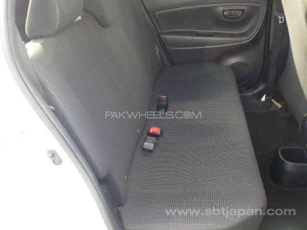 Toyota Vitz 2017 for Sale in Sargodha Toyota Vitz 2017 for Sale in Sargodha Image-18