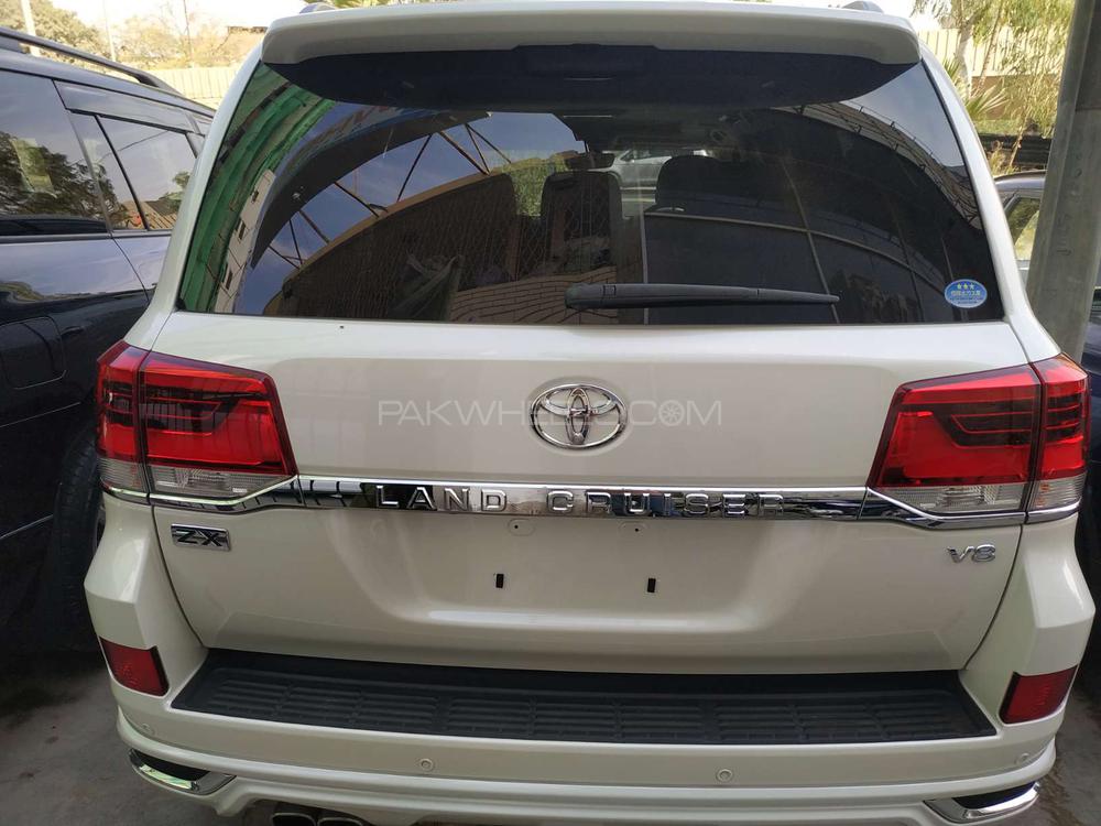 Toyota Land Cruiser 2016 for Sale in Karachi Toyota Land Cruiser 2016 for Sale in Karachi Image-17