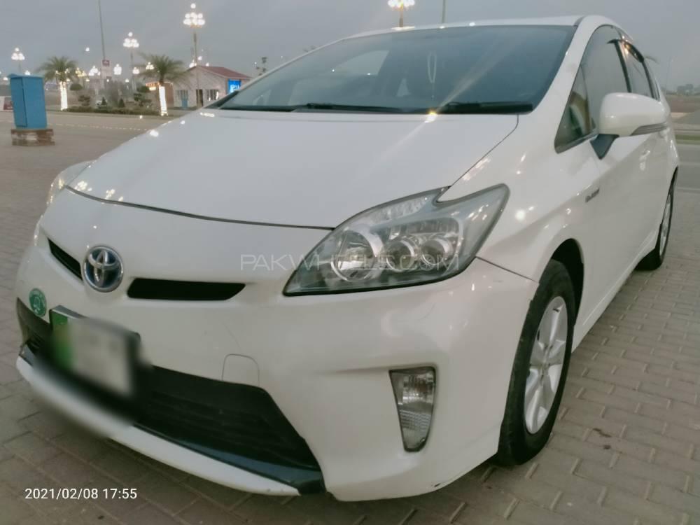 Toyota Prius 2012 for Sale in Jhelum Image-1