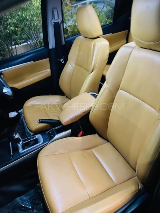 Toyota Fortuner 2017 for Sale in Lahore Toyota Fortuner 2017 for Sale in Lahore Image-5