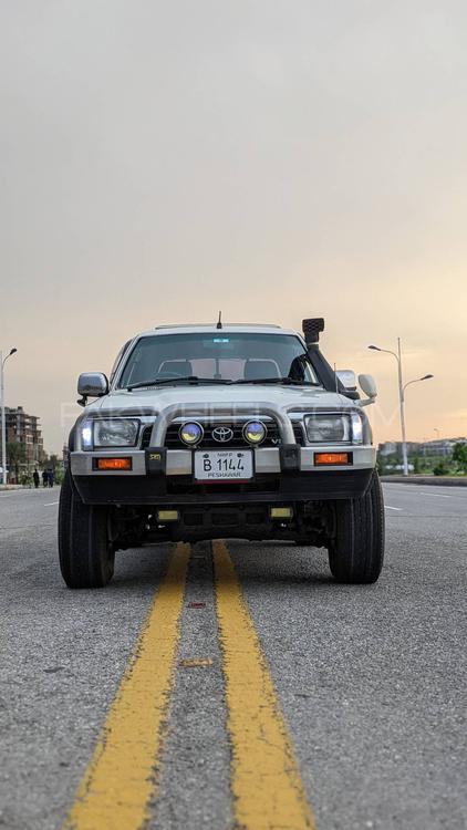 Toyota Hilux - 1993  Image-1