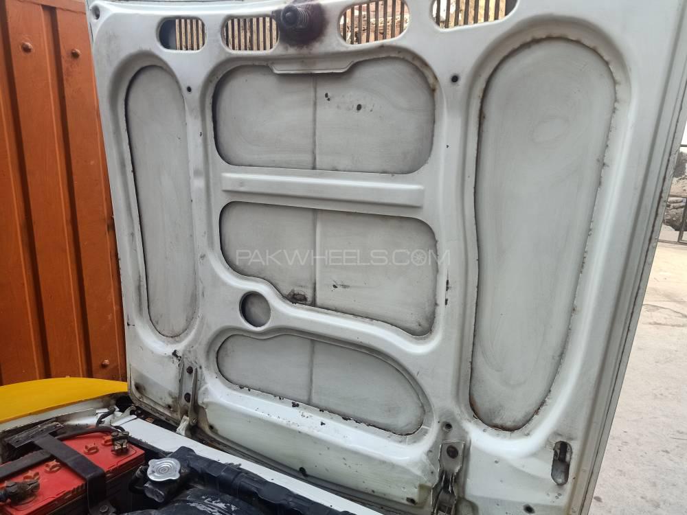 Mazda 1300 1968 for Sale in Rawalpindi Mazda 1300 1968 for Sale in Rawalpindi Image-8