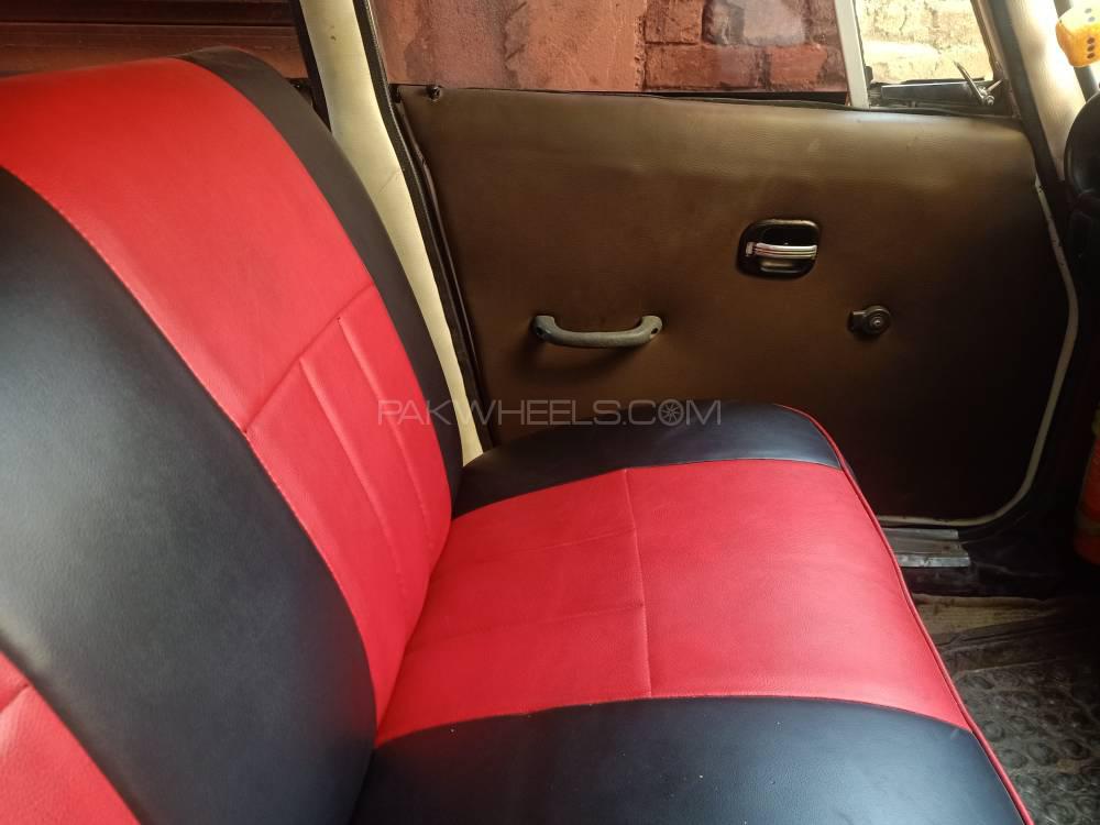 Mazda 1300 1968 for Sale in Rawalpindi Mazda 1300 1968 for Sale in Rawalpindi Image-11