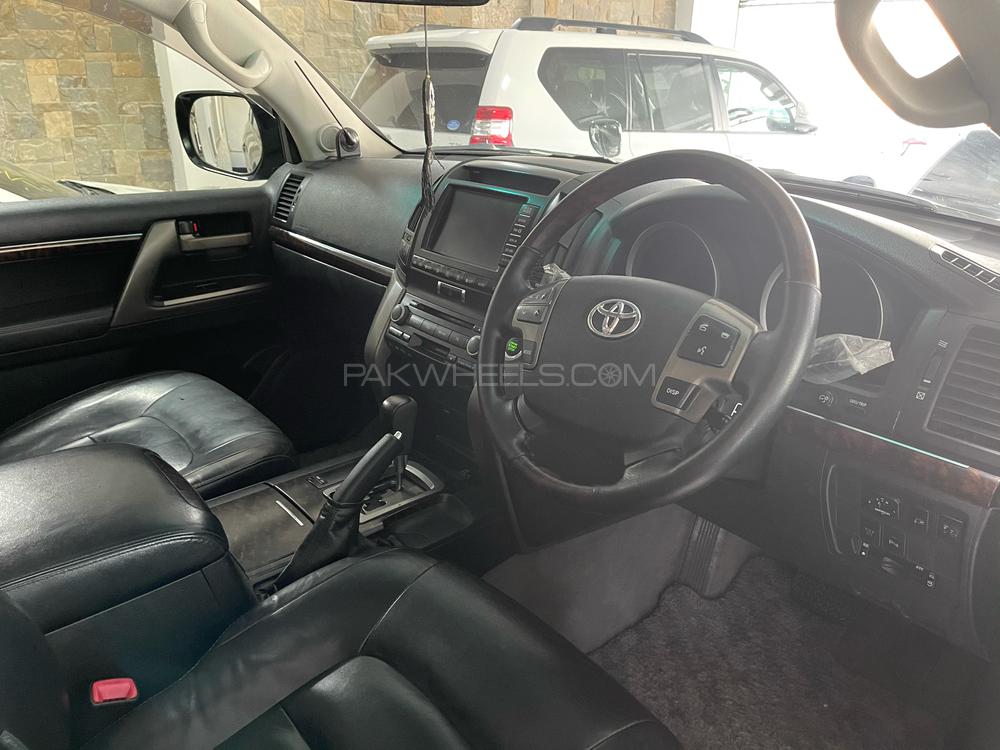 ٹویوٹا لینڈ کروزر 2011 for Sale in اسلام آباد ٹویوٹا لینڈ کروزر 2011 for Sale in اسلام آباد Image-10