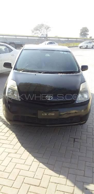 Toyota Prius 2010 for Sale in Charsadda Image-1