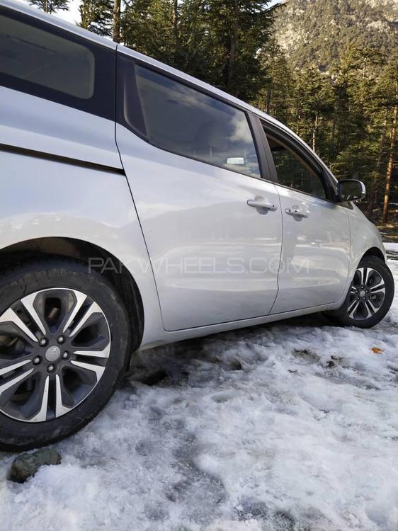 KIA Carnival 2018 for Sale in Lahore KIA Carnival 2018 for Sale in Lahore Image-7