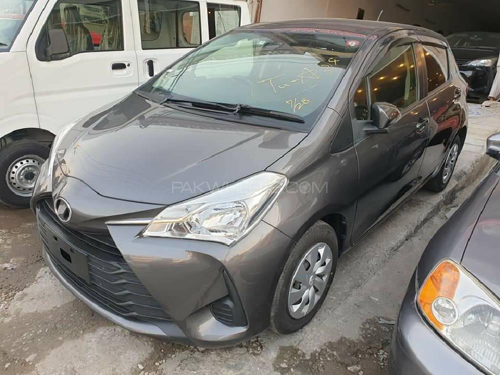Toyota Vitz 2017 for Sale in Hassan abdal Image-1