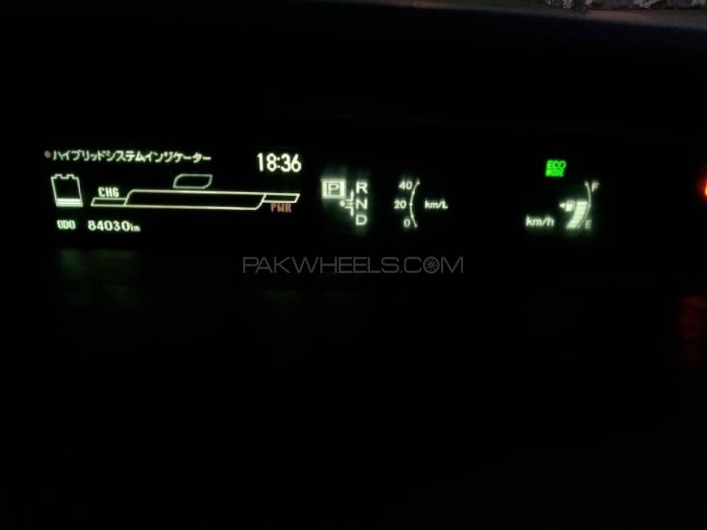 ٹویوٹا پریوس 2010 for Sale in کراچی ٹویوٹا پریوس 2010 for Sale in کراچی Image-9