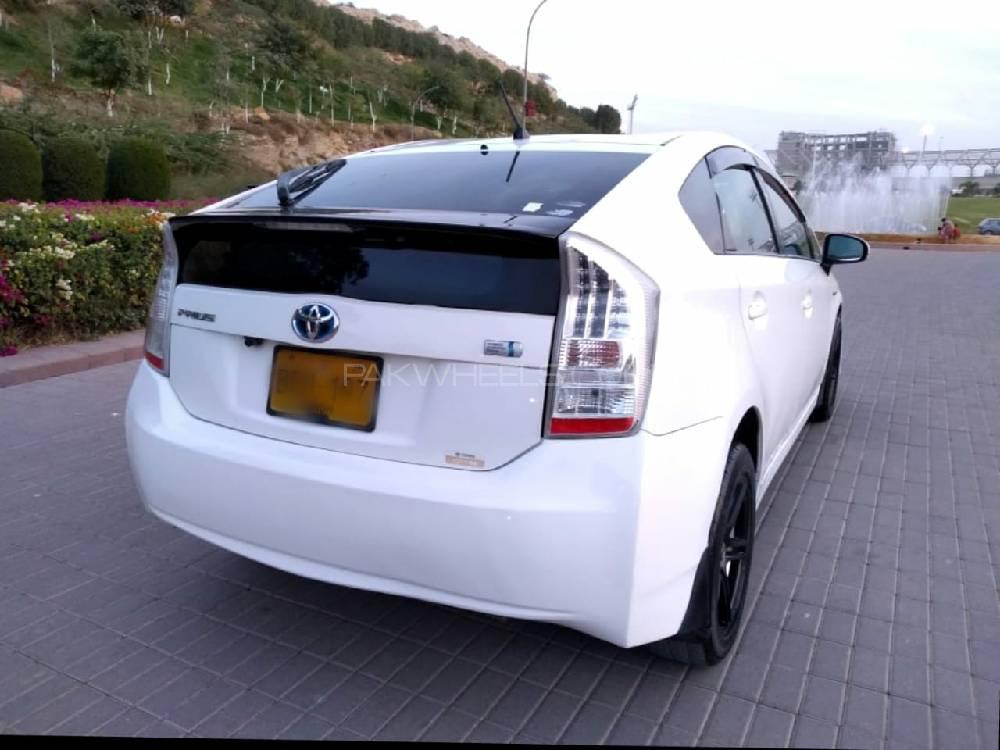 ٹویوٹا پریوس 2010 for Sale in کراچی ٹویوٹا پریوس 2010 for Sale in کراچی Image-5