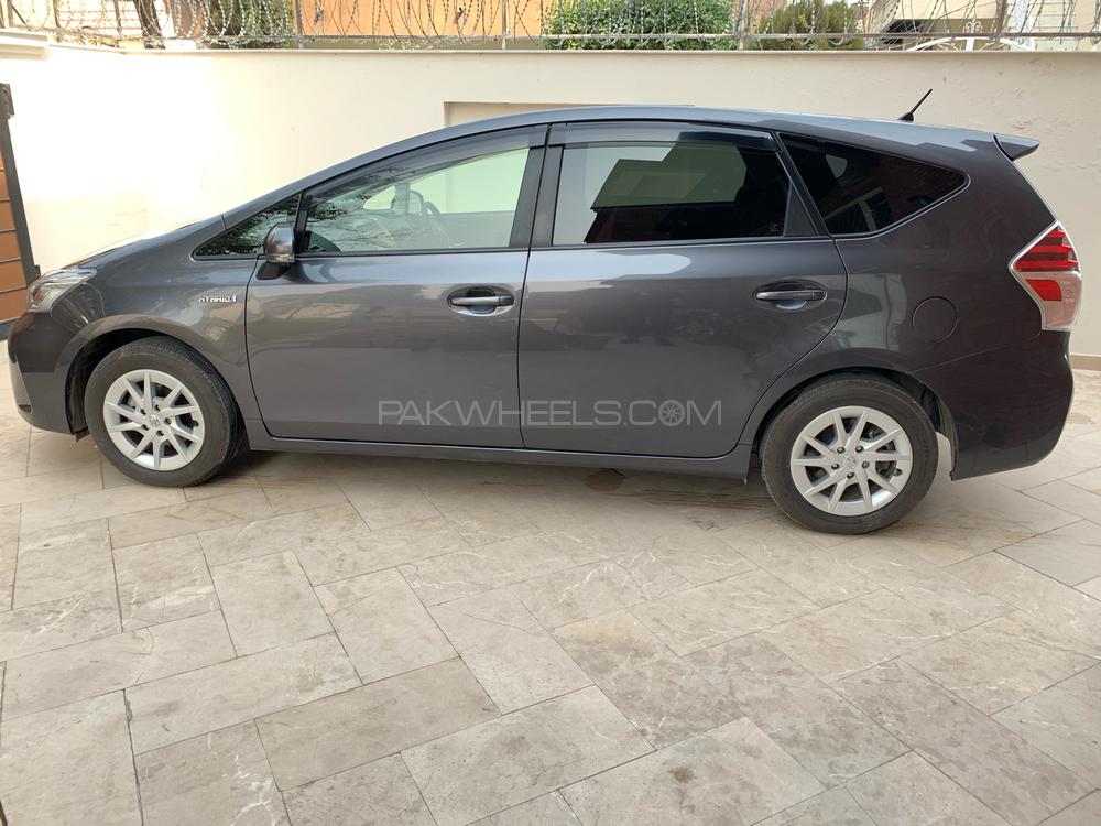Toyota Prius Alpha 2018 for Sale in Islamabad Toyota Prius Alpha 2018 for Sale in Islamabad Image-4