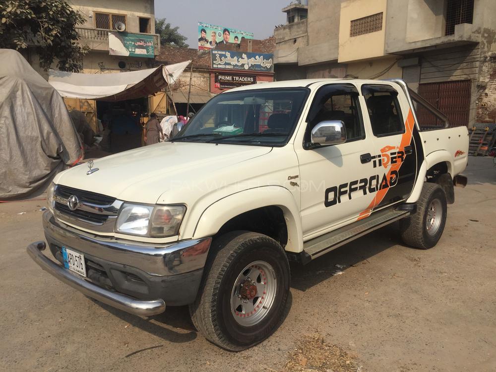 Toyota Hilux 2002 for Sale in Sialkot Toyota Hilux 2002 for Sale in Sialkot Image-6