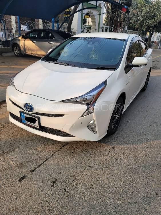 Toyota Prius 2016 for Sale in Lahore Image-1