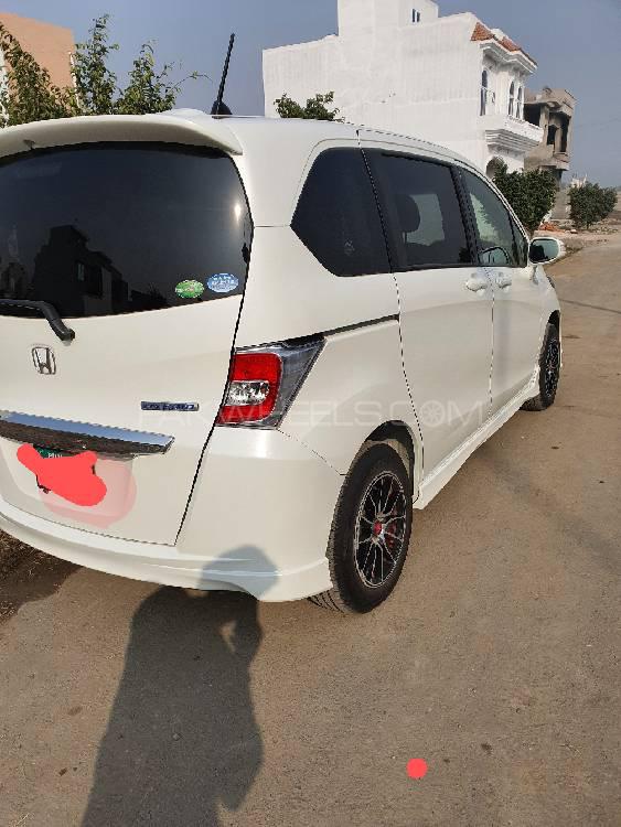 Honda Freed 2015 for Sale in Sialkot Image-1