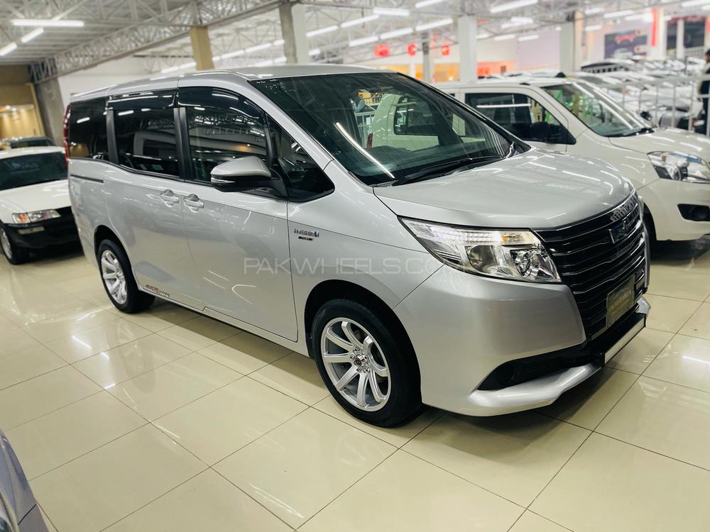 ٹویوٹا نوح 2014 for Sale in پشاور ٹویوٹا نوح 2014 for Sale in پشاور Image-4