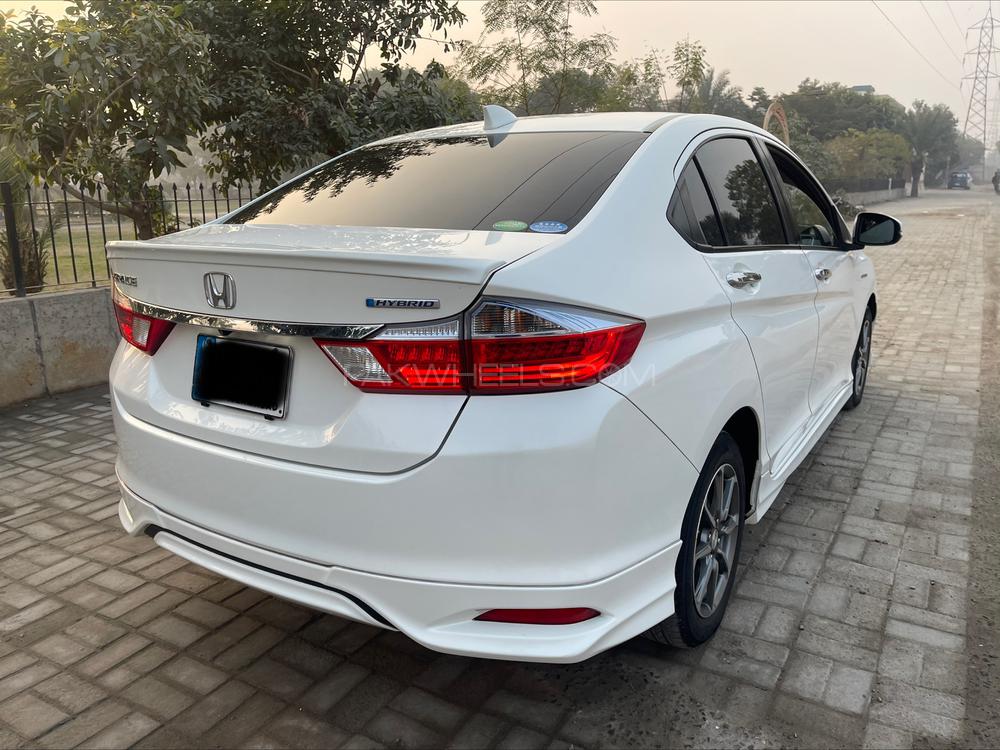ہونڈا گریس ہائبرڈ 2015 for Sale in فیصل آباد ہونڈا گریس ہائبرڈ 2015 for Sale in فیصل آباد Image-4