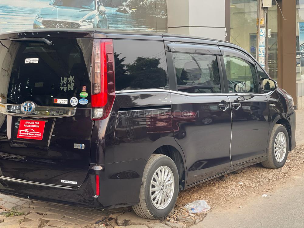 Toyota Noah 2015 for Sale in Lahore Toyota Noah 2015 for Sale in Lahore Image-5