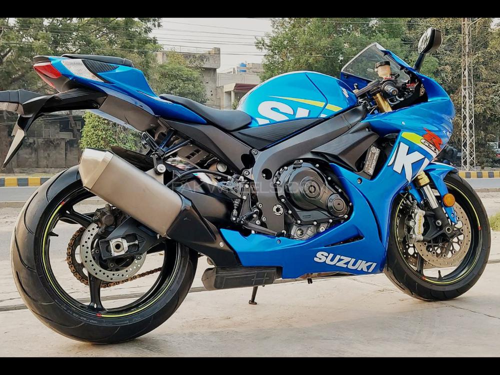 سوزوکی GSX-R600 2015 for Sale سوزوکی GSX-R600 2015 for Sale Image-5