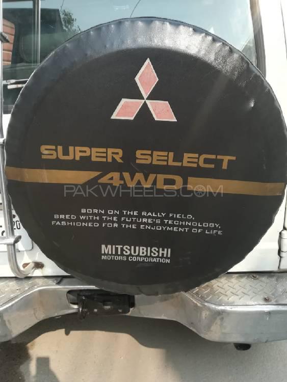 Mitsubishi Pajero Mini 1985 for Sale in Lahore Mitsubishi Pajero Mini 1985 for Sale in Lahore Image-5