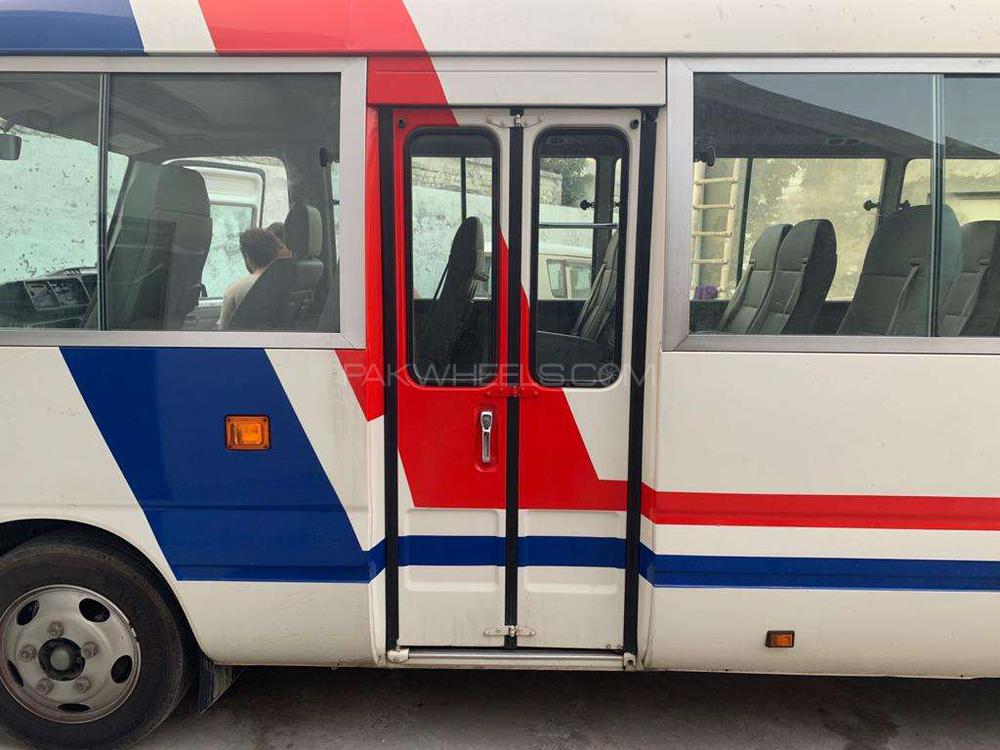 Toyota Coaster 2015 for Sale in Lahore Toyota Coaster 2015 for Sale in Lahore Image-8