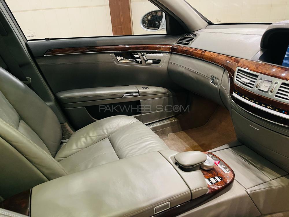 مرسڈیز بینز ایس کلاس 2006 for Sale in لاہور مرسڈیز بینز ایس کلاس 2006 for Sale in لاہور Image-8