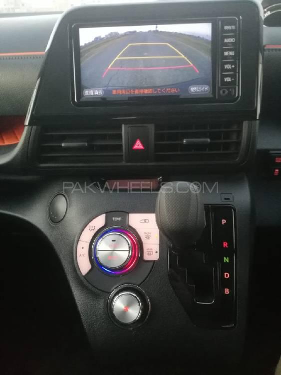 Toyota Sienta 2017 for Sale in Lahore Toyota Sienta 2017 for Sale in Lahore Image-7