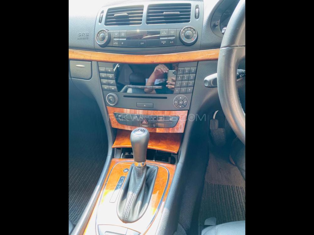 Mercedes Benz E Class 2008 for Sale in Lahore Mercedes Benz E Class 2008 for Sale in Lahore Image-16