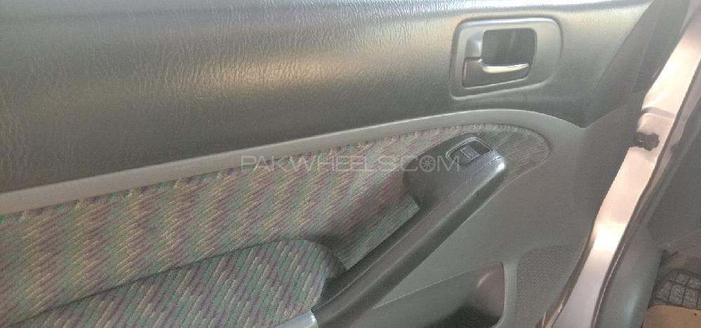 Honda Civic 2001 for Sale in Sahiwal Honda Civic 2001 for Sale in Sahiwal Image-8