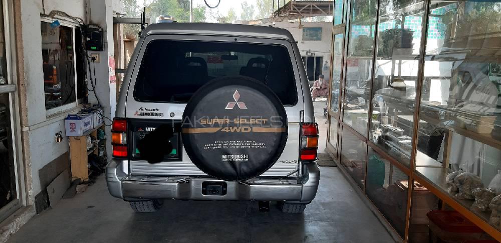 Mitsubishi Pajero 1993 for Sale in Rahim Yar Khan Mitsubishi Pajero 1993 for Sale in Rahim Yar Khan Image-6