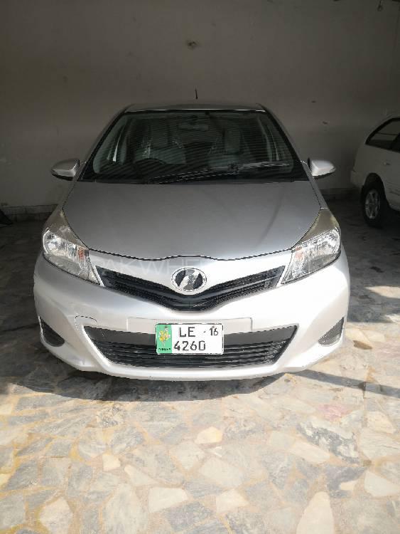 Toyota Vitz 2012 for Sale in Peshawar Image-1