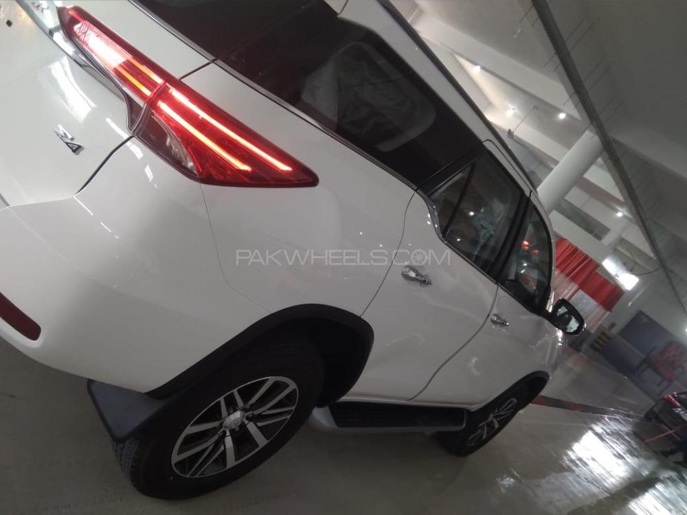 ٹویوٹا فورچیونر 2021 for Sale in فیصل آباد ٹویوٹا فورچیونر 2021 for Sale in فیصل آباد Image-8