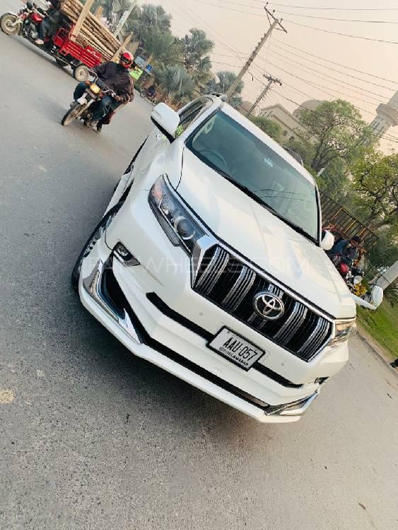 Toyota Prado 2010 for Sale in Lahore Image-1