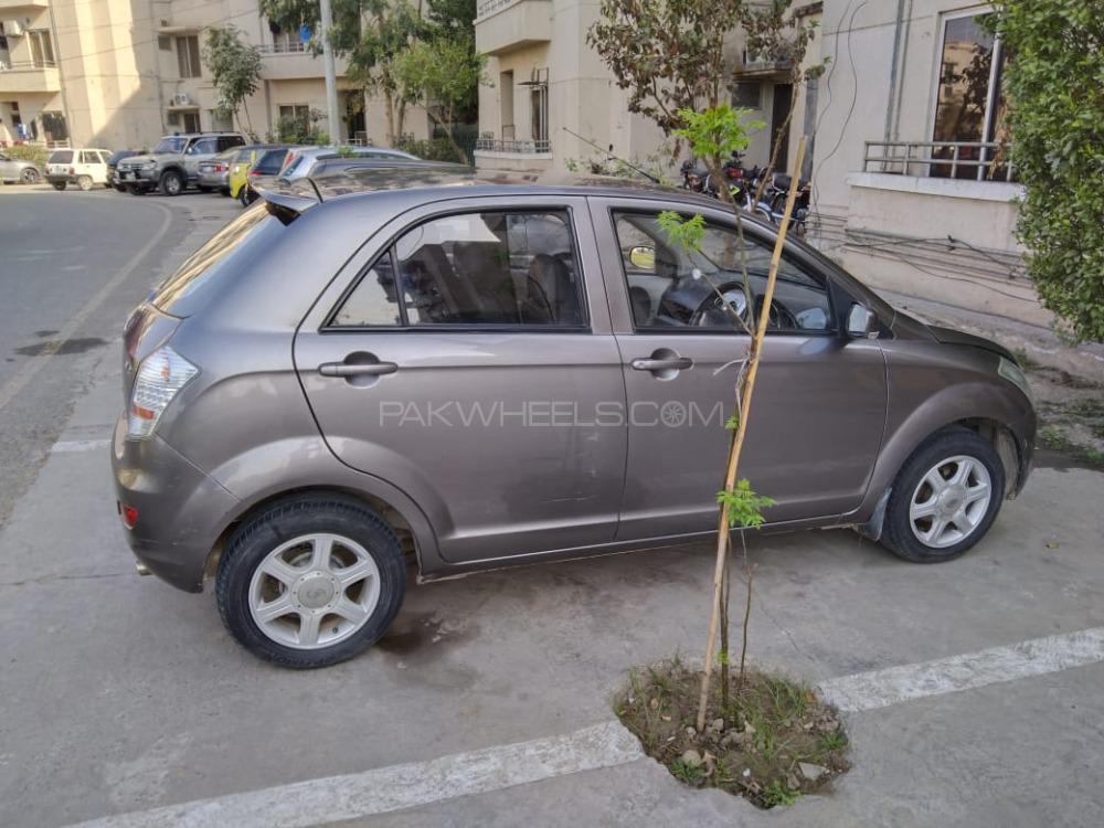FAW V2 2018 for Sale in Lahore FAW V2 2018 for Sale in Lahore Image-4