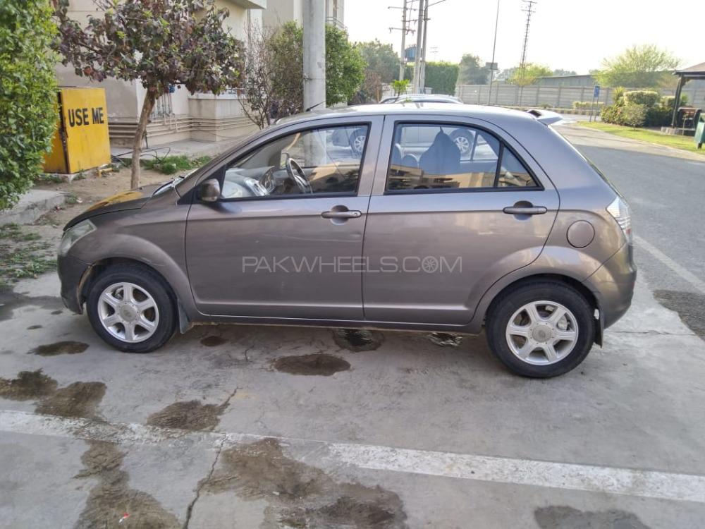 FAW V2 2018 for Sale in Lahore FAW V2 2018 for Sale in Lahore Image-8
