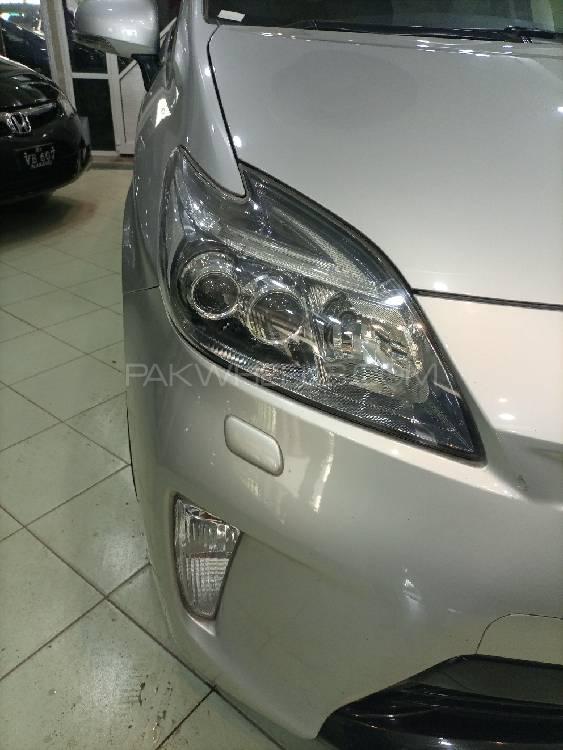 ٹویوٹا پریوس 2014 for Sale in اسلام آباد ٹویوٹا پریوس 2014 for Sale in اسلام آباد Image-10