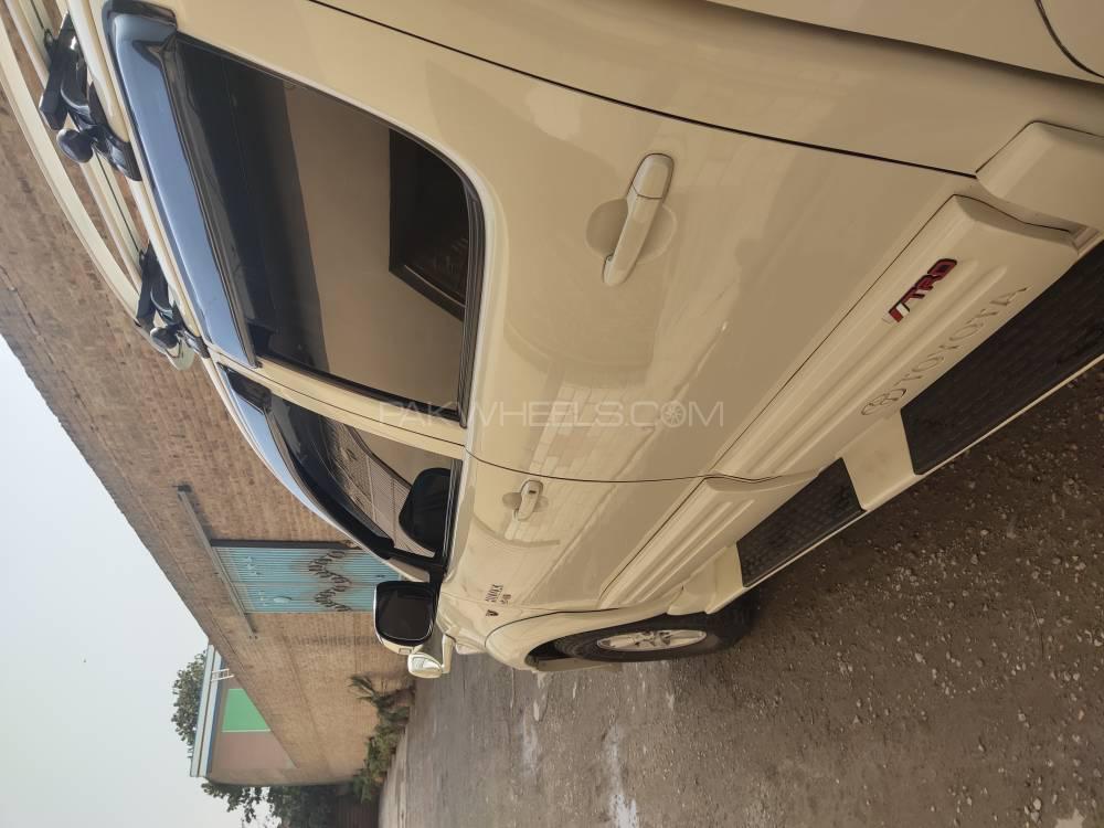 Toyota Hilux 2014 for Sale in Peshawar Toyota Hilux 2014 for Sale in Peshawar Image-11