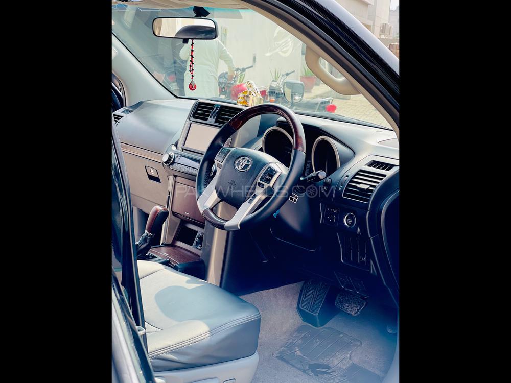 Toyota Prado 2012 for Sale in Lahore Toyota Prado 2012 for Sale in Lahore Image-7
