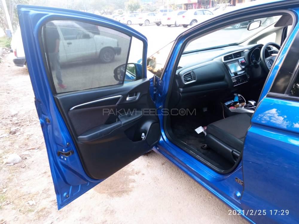 Honda Fit 2015 for Sale in Islamabad Honda Fit 2015 for Sale in Islamabad Image-11