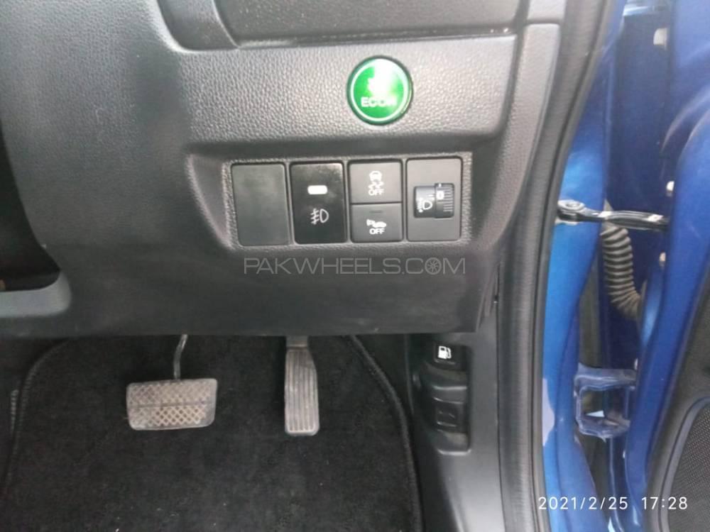 Honda Fit 2015 for Sale in Islamabad Honda Fit 2015 for Sale in Islamabad Image-14