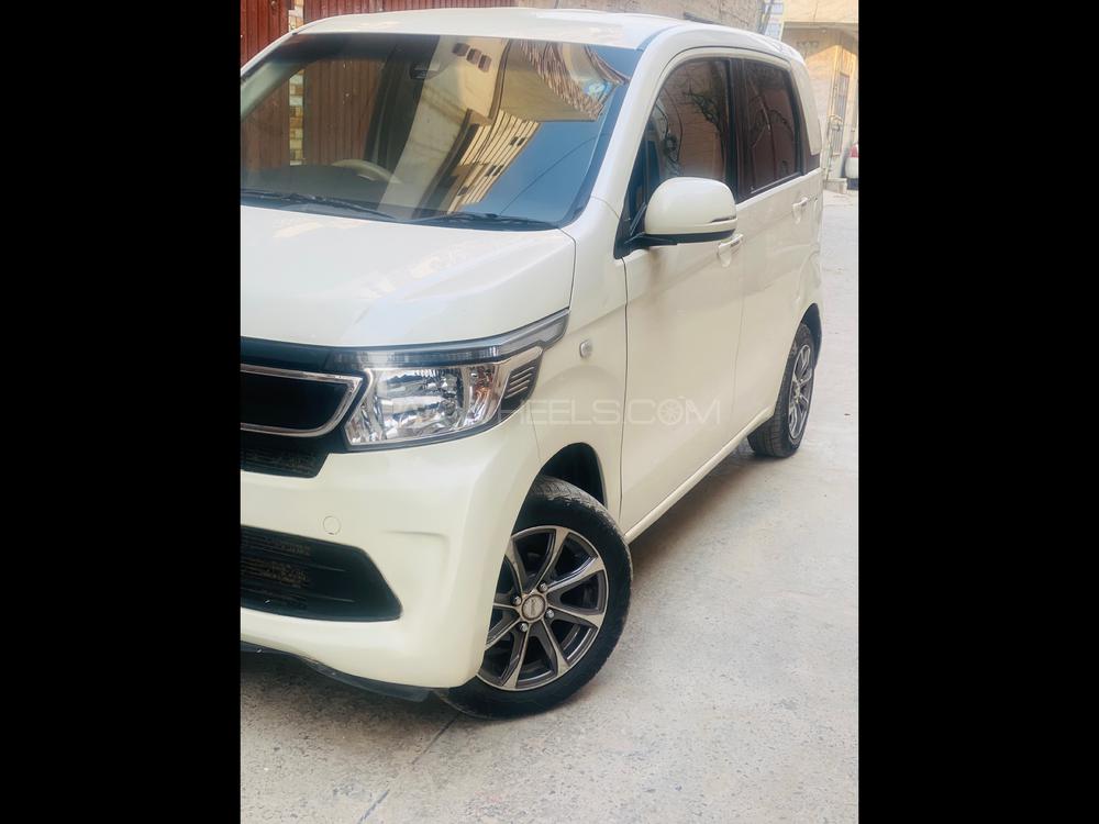 Honda N Wgn 2014 for Sale in Faisalabad Honda N Wgn 2014 for Sale in Faisalabad Image-2