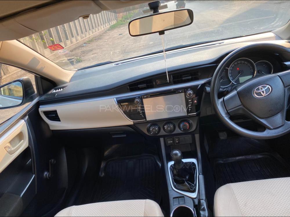 Toyota Corolla 2014 for Sale in Faisalabad Toyota Corolla 2014 for Sale in Faisalabad Image-9