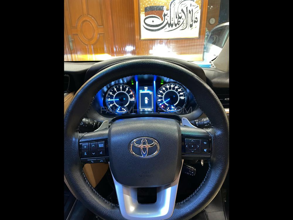 ٹویوٹا فورچیونر 2017 for Sale in لاہور ٹویوٹا فورچیونر 2017 for Sale in لاہور Image-15